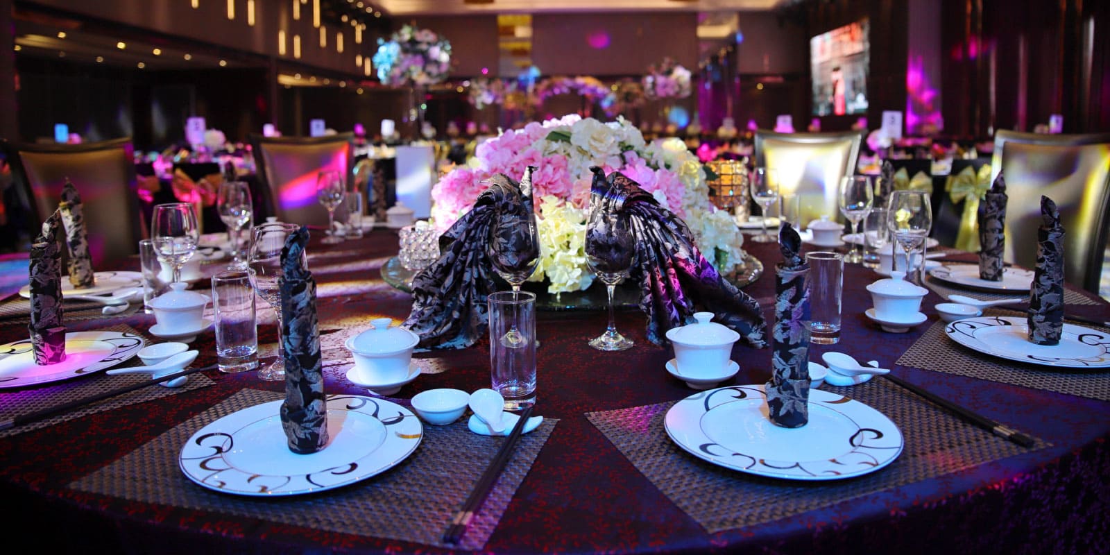 Copper Mansion Geno Hotel